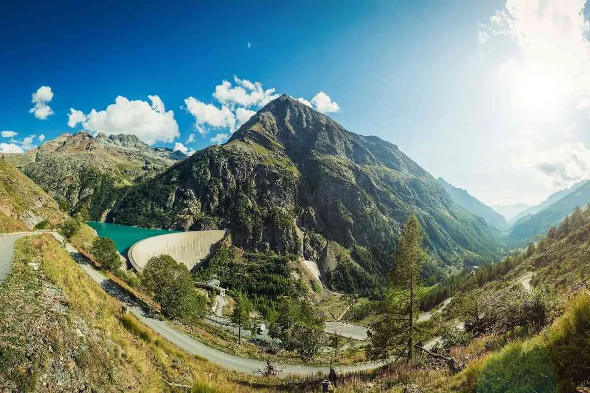 Concessioni idroelettriche, più poteri alla Valle d’Aosta