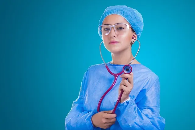 Donne in sanità: l’AI può ridurre il gap nei ruoli di vertice