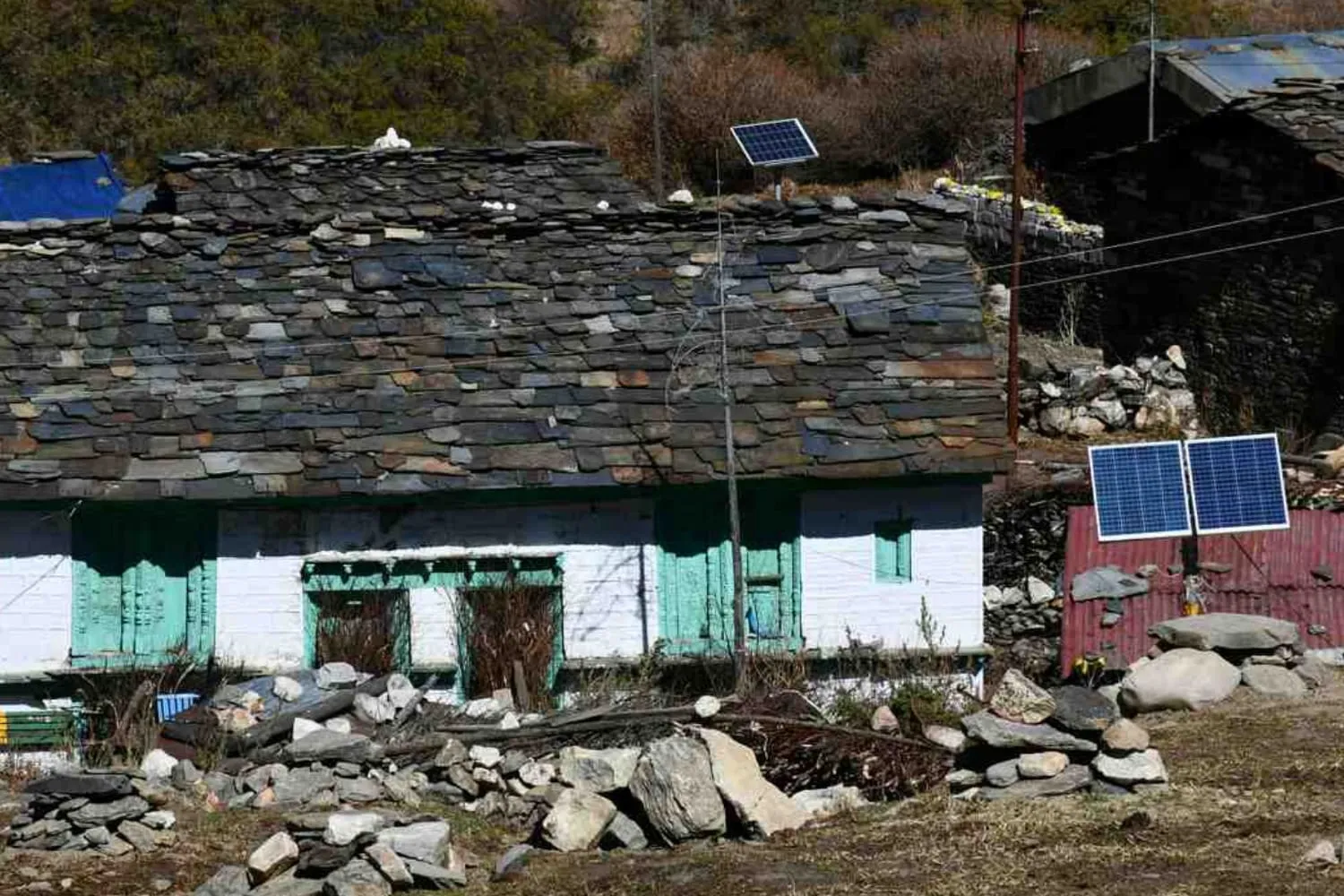 Boom del fotovoltaico in Pakistan dopo che i pannelli solari sui tetti hanno salvato le famiglie dalla crisi energetica e dai black out