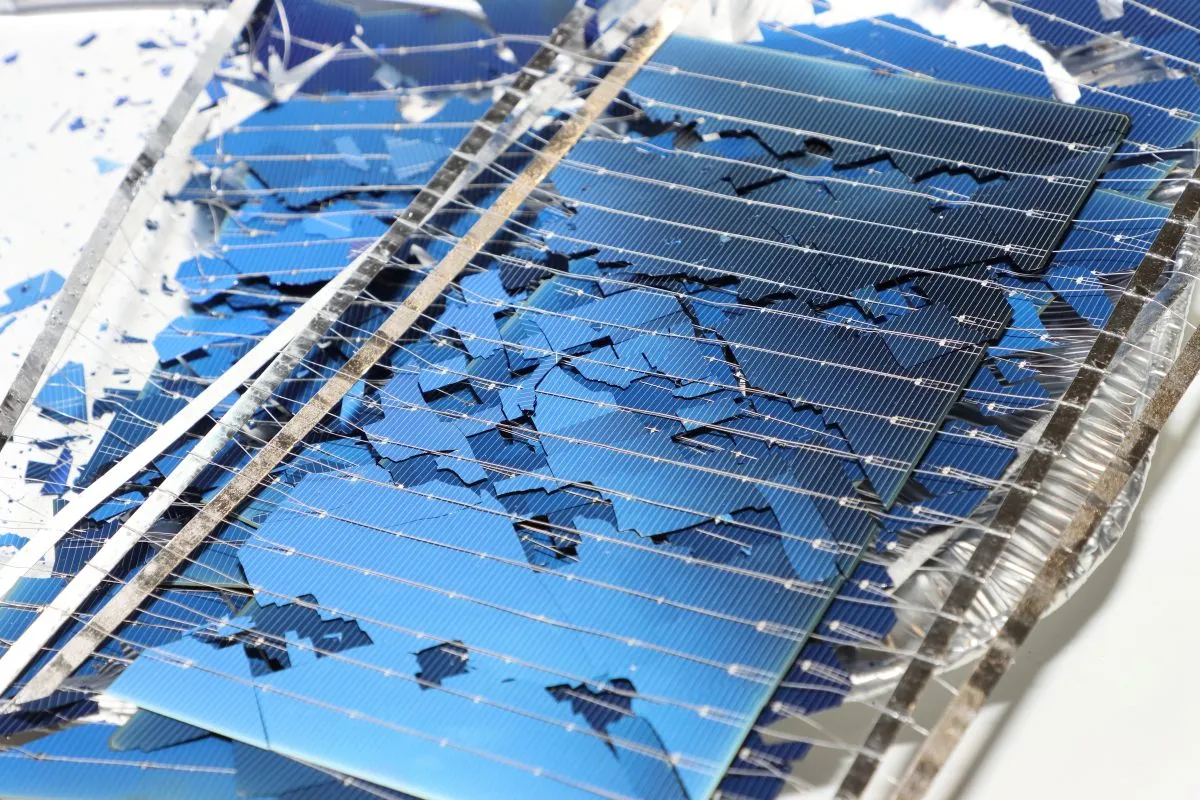Lombardia, contributi per riciclo fotovoltaici e batterie