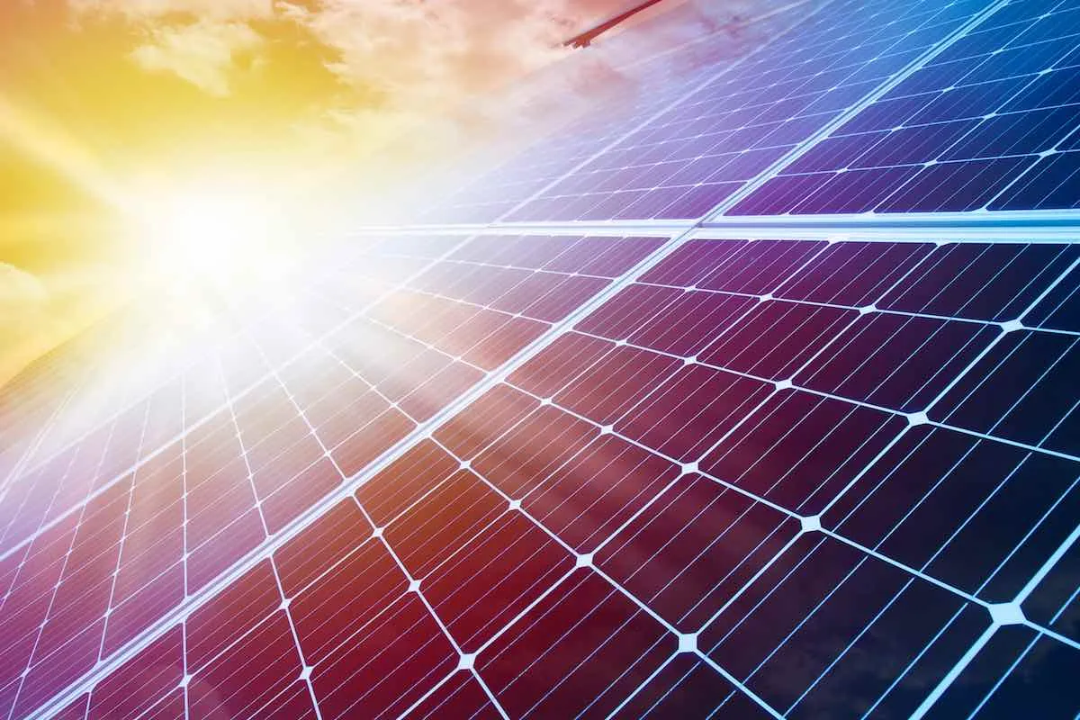 Fotovoltaico, effetti delle ondate di calore su prestazioni